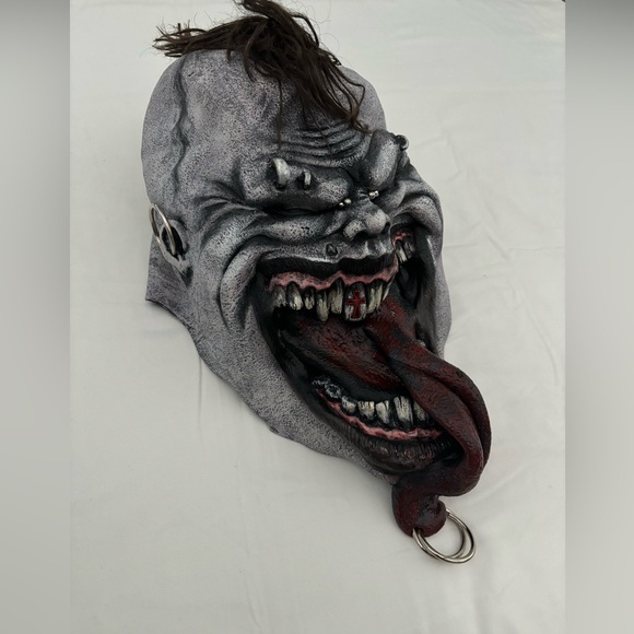 Devilish Halloween Mask with Cushion on inside - Picture 4 of 5